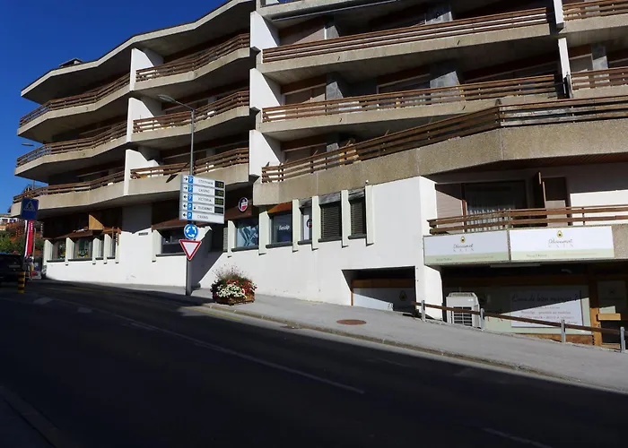 Immeuble Rond-point Apt- 11 By Interhome