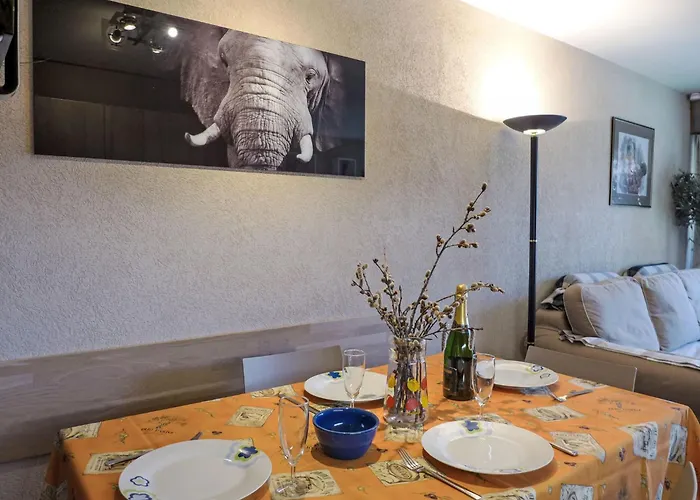 Immeuble Rond-point Apt- 11 By Interhome *